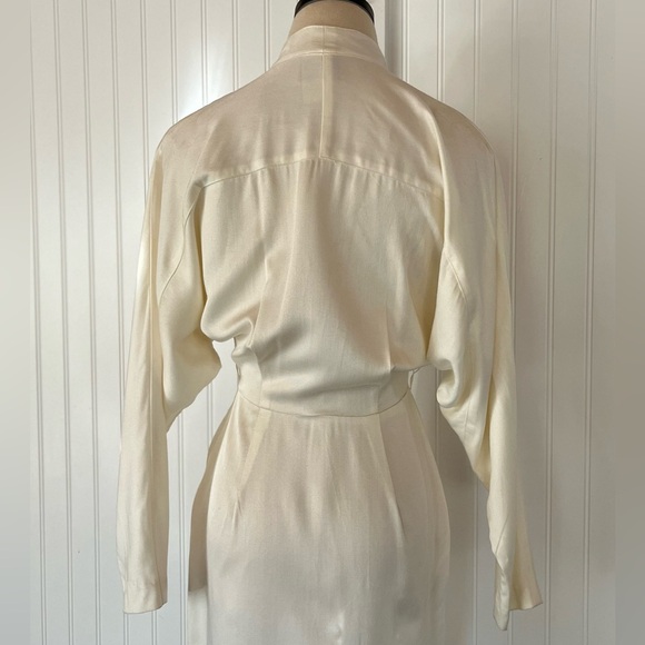 Vintage Cream Button Front Midi Dress Size XS Dolman Batwing Sleeves Tailored - Picture 11 of 16